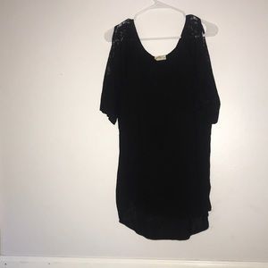 black cold shoulder tee